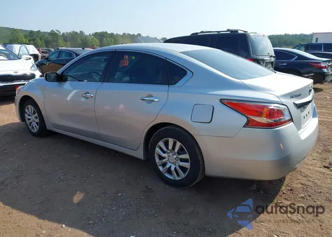 2015 Nissan Altima 2.5 S из США, поврежденный, VIN 1N4AL3APXFC498195